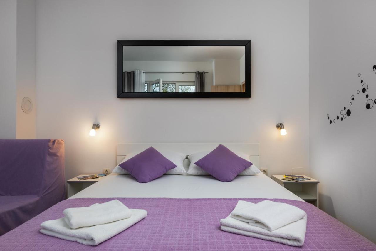 Apartments Greta & Ivona พูลา ภายนอก รูปภาพ