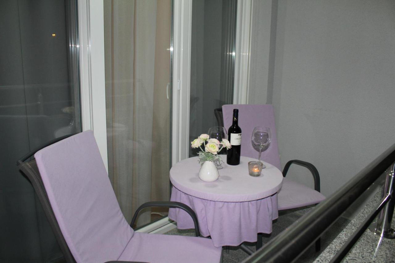 Apartments Greta & Ivona พูลา ภายนอก รูปภาพ